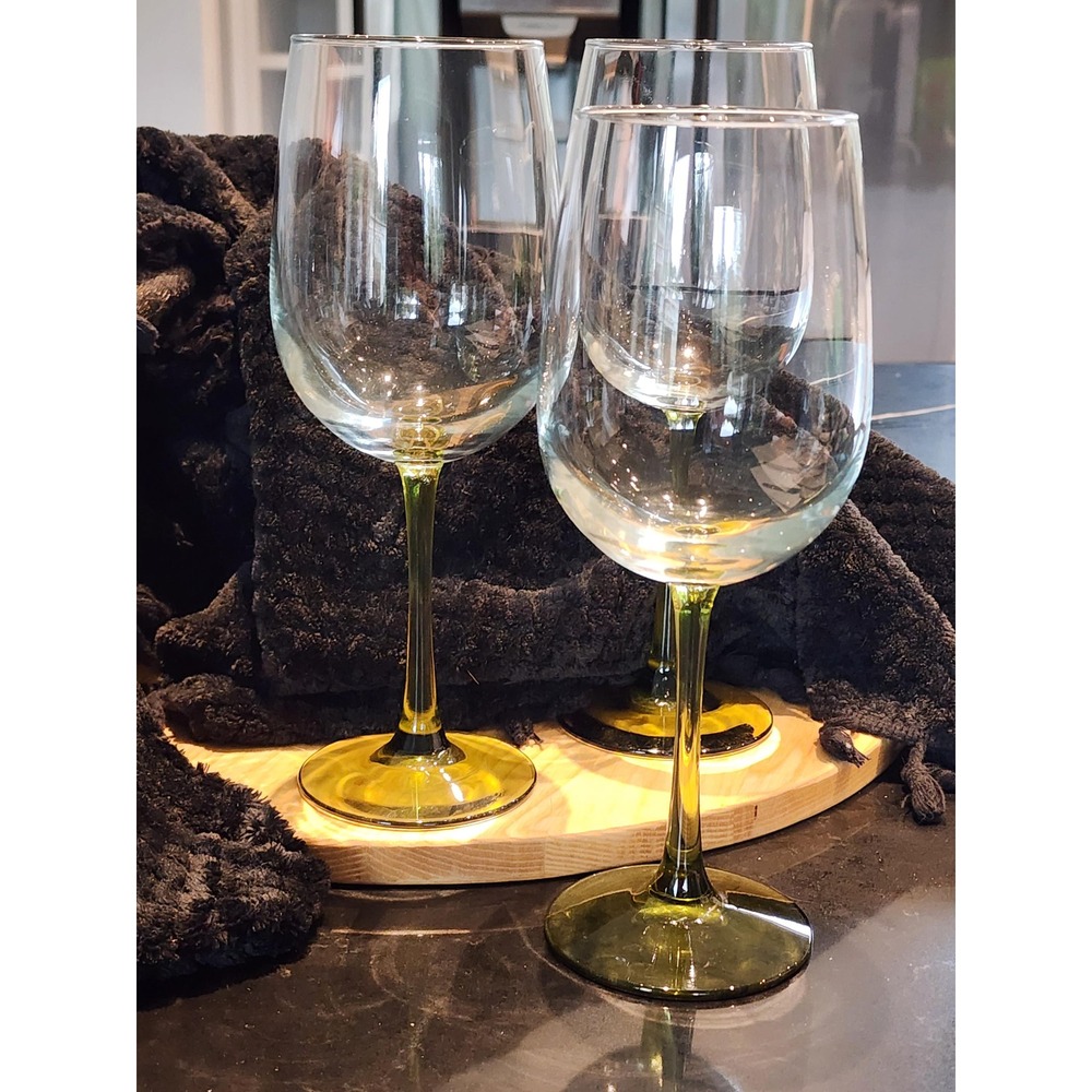 Vintage Olive Green Stem Wine Glass Mid-Century Retro Barware Set of 3 8.25in
